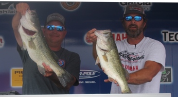 Mike Katzer & Rusty Reedy win over $20,000 on Amistad with 26.24 lbs