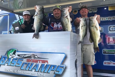 Aaron Walker & Steven Stroman win over $20,000 with 29.87 at Ray Roberts slugfest.  Barnett & Clark win AOY in the North