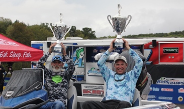 Bud Pruitt & Kevin Mason have a big day 2 and top 275 teams to take home a new Skeeter FX 20 - Yamaha SHO - Lowrance rig at the Team Championship presented by Yamaha on Lake Texoma.