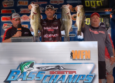 Todd Castledine and Billy Howell dominate the field of 204 teams with over 23 lbs to take home $15,000
